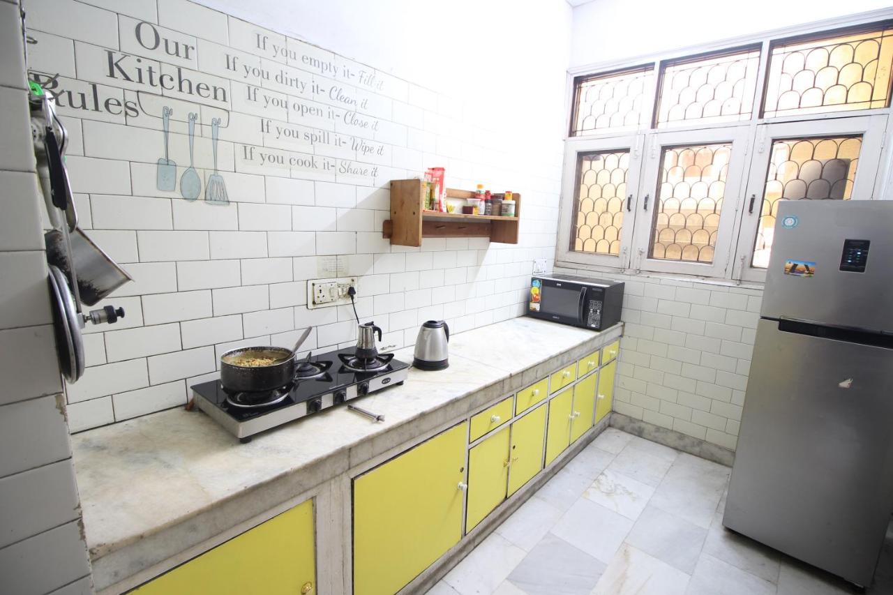 The Desire Hostel New Delhi Eksteriør billede