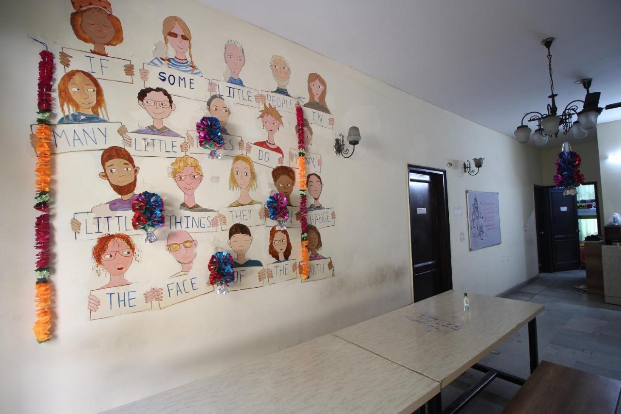 The Desire Hostel New Delhi Eksteriør billede