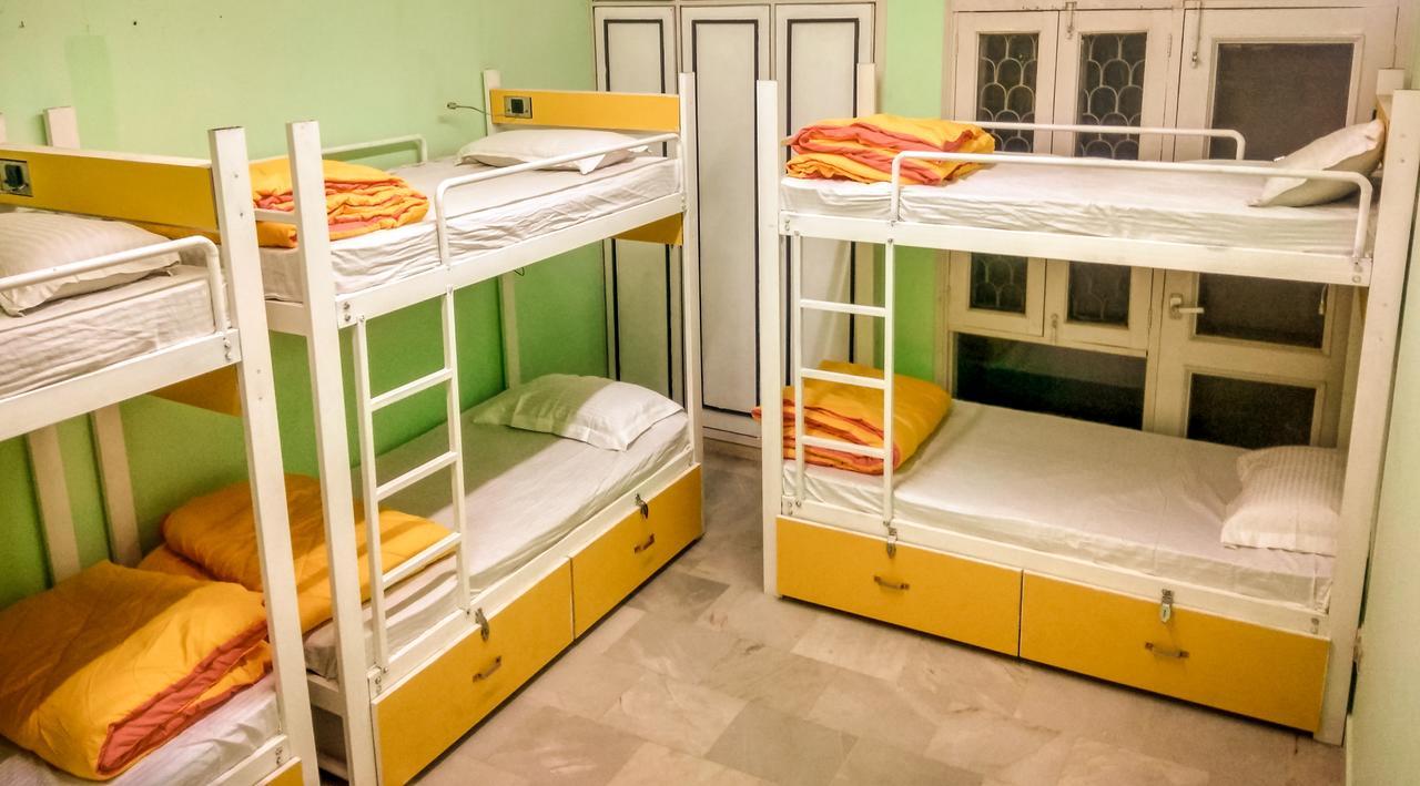 The Desire Hostel New Delhi Eksteriør billede