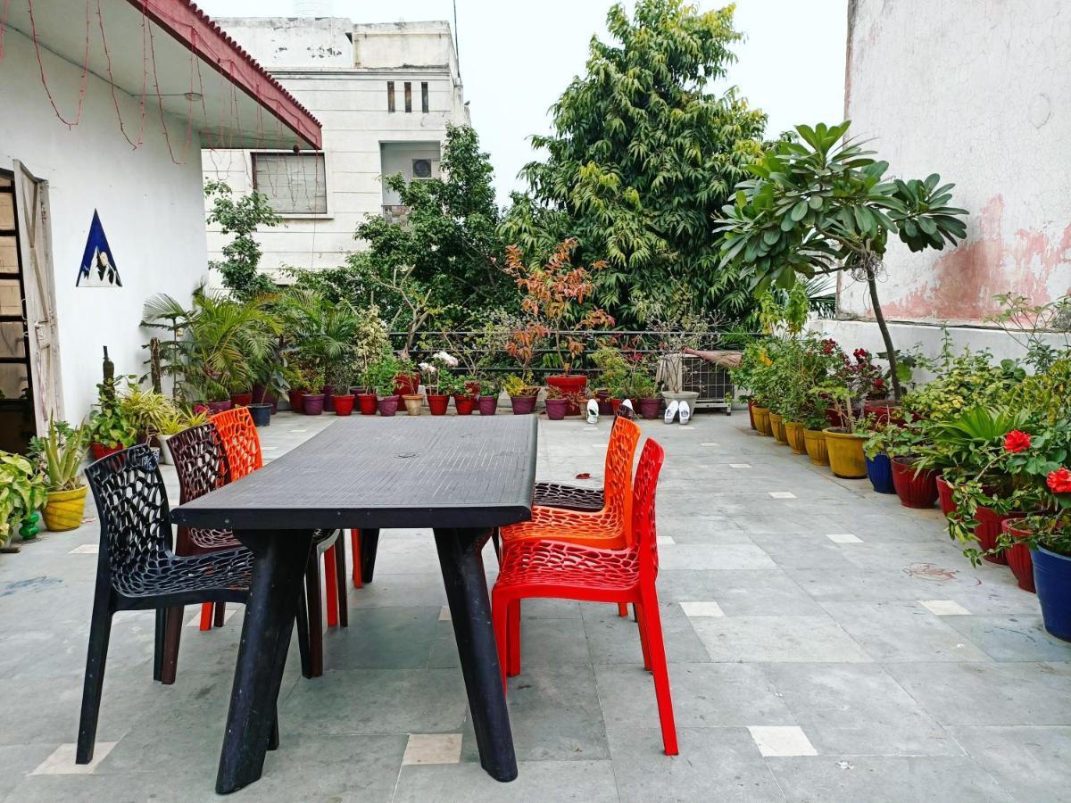 The Desire Hostel New Delhi Eksteriør billede